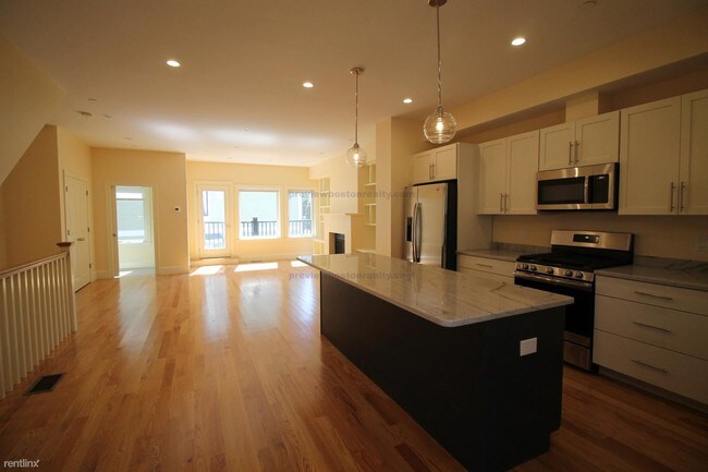 Building Photo - 120 Tremont St