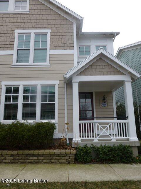 Foto principal - 9500-9102 Delphinium St