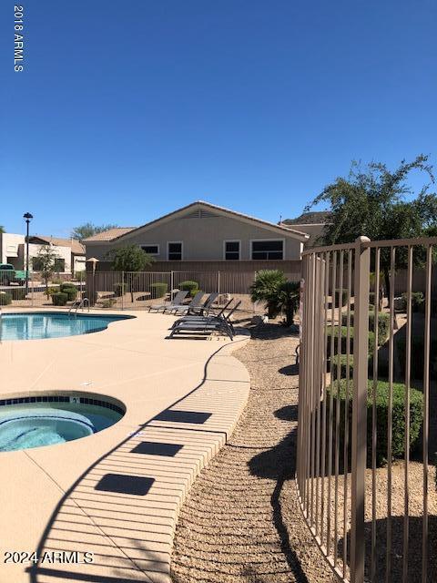 Foto del edificio - 6728 E Rosedale St