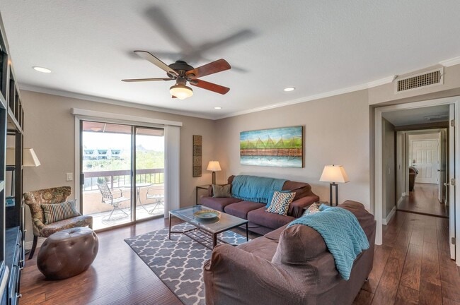 Building Photo - Move-In Ready 1-Bedroom in Scenic Fountain...