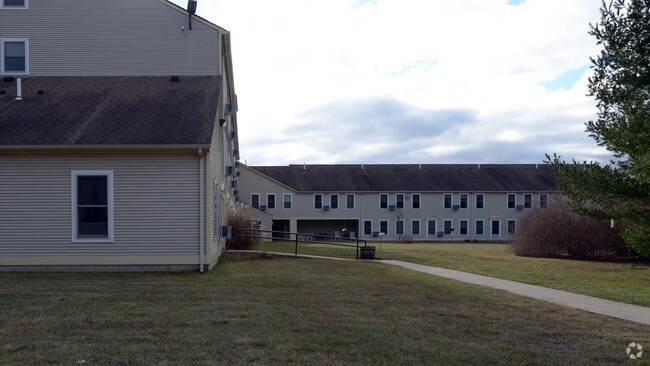 Building Photo - Canonchet Cliffs II