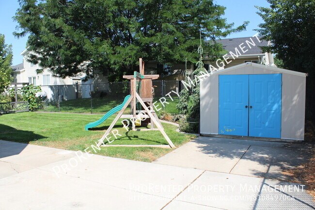 Building Photo - 2898 W 1375 N