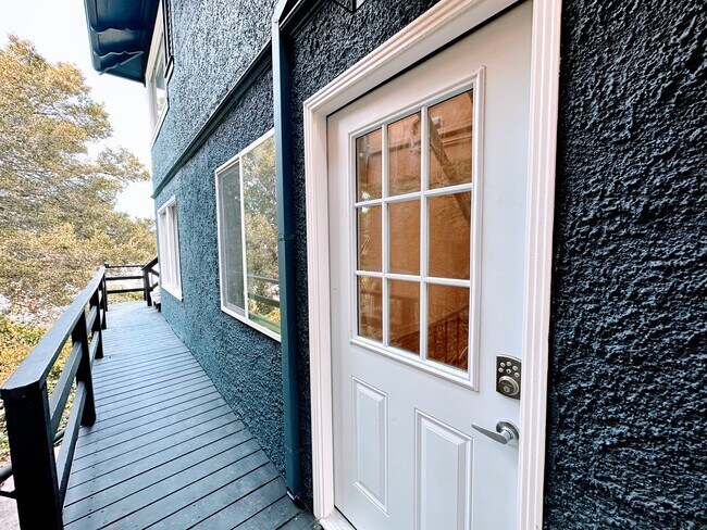 Foto del edificio - 3877 Greenwood Ave