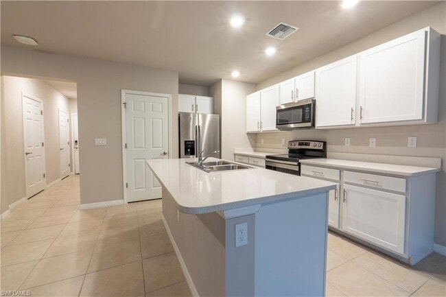 Building Photo - 15091 Wildflower Cir