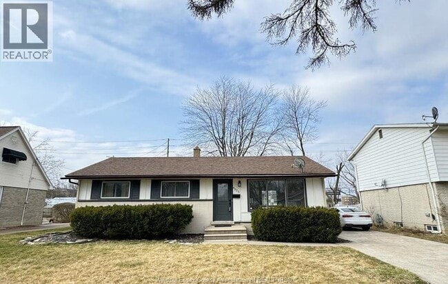 Building Photo - 4025 Churchill Dr