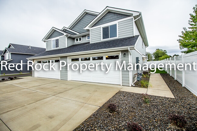Foto del edificio - 1412 N Michigan Ln