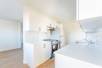 Building Photo - The Britannia