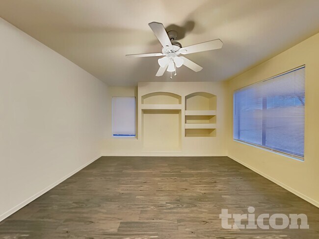 Foto del edificio - 12746 W Hollyhock Dr