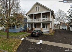 Building Photo - 5 Hillside Ave