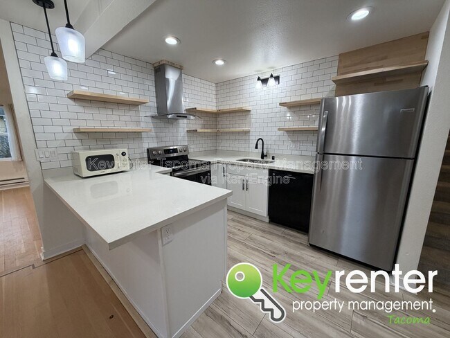 Foto del edificio - 4622 E F St