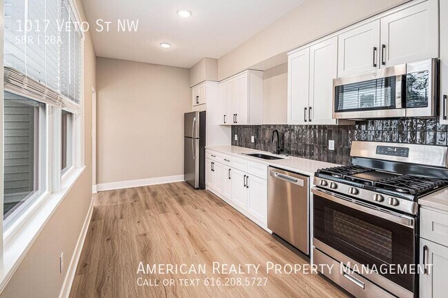 Foto del edificio - 1017 Veto St NW