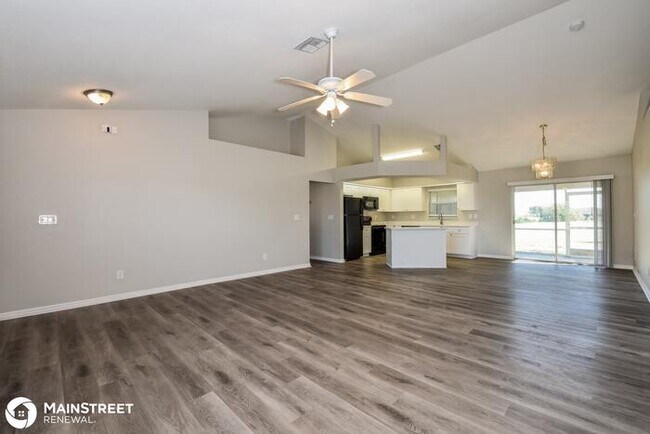 Building Photo - 1031 NE 13th Ave, Cape Coral, FL 33909
