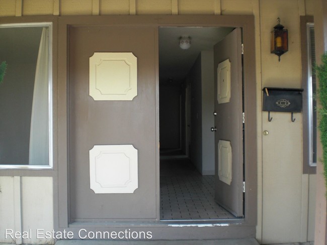 Building Photo - 3 br, 2 bath House - 1868 Anne Marie Ct