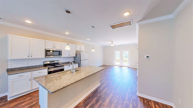 Foto del edificio - Lennox Commons Apartments by Callio Properties