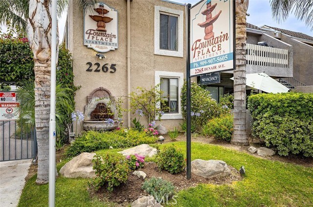 Foto del edificio - 2265 Denair Ave