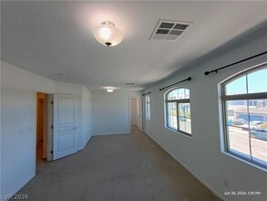 Building Photo - 8139 Shale Canyon St