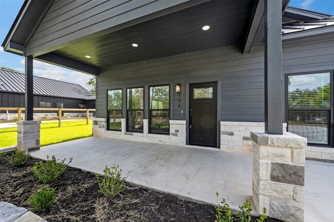 Building Photo - 308 Sweet Gum Ln