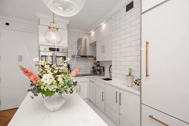 Building Photo - 1 bedroom in New York NY 10021