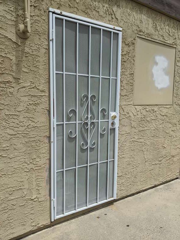 Foto del edificio - Competitively priced Two Bedroom Apartment...