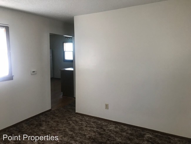 Building Photo - 1 br, 1 bath House - 112 E 12th St