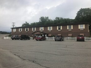 Building Photo - 105 Chicora Rd