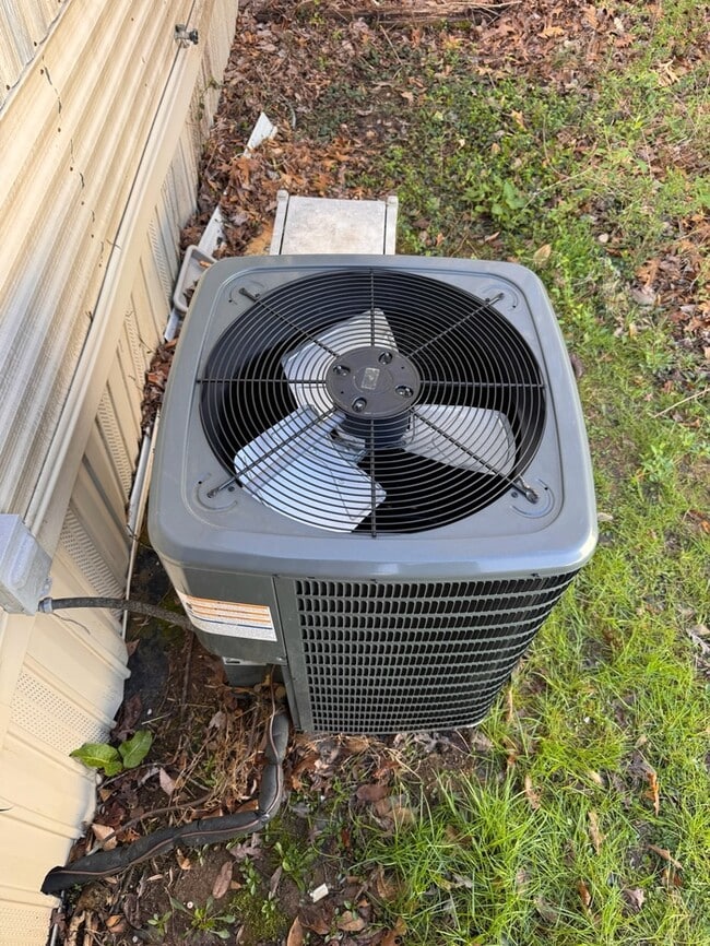 Building Photo - 7804 Stanley Rd