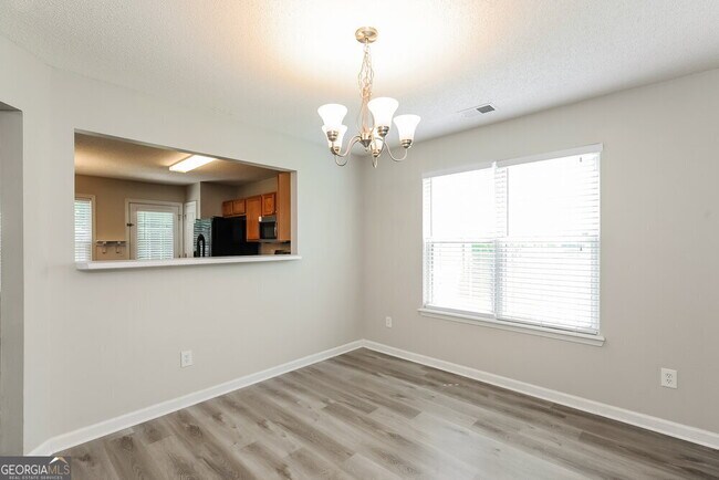 Foto del edificio - 4574 Grove Park Way NW