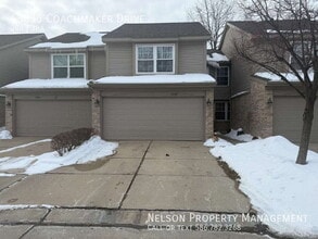 Building Photo - 43835 Coachmaker Dr