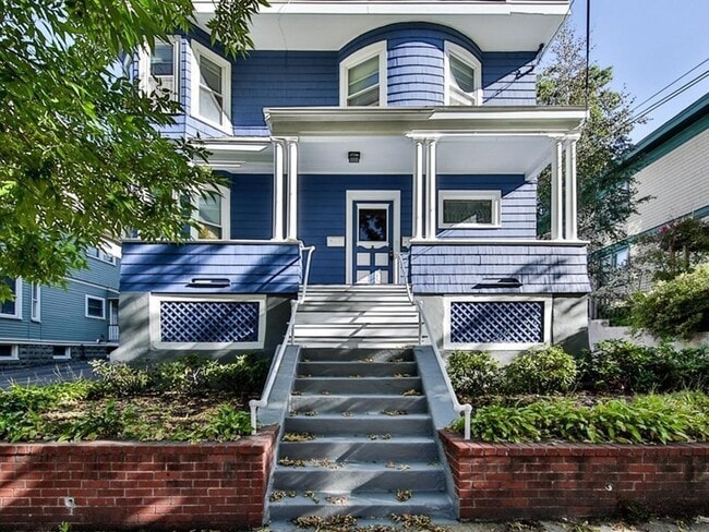 Building Photo - 24 Hall Ave