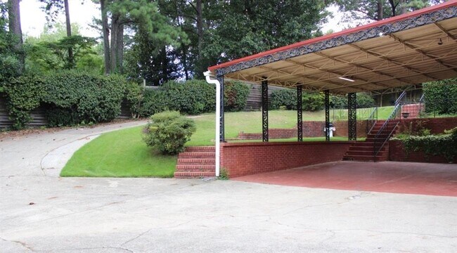 Foto del edificio - 3872 Orchard Rd SE