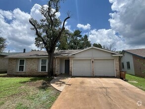 Building Photo - 3930 Leafield Dr