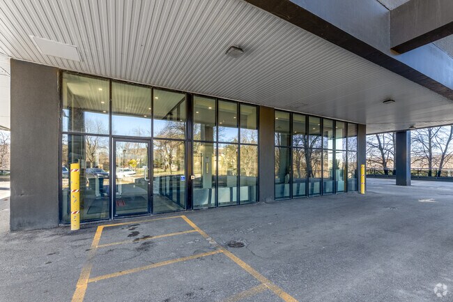 Entrée - Cambridge Park Apartments