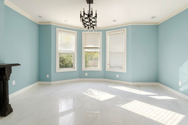 Foto del edificio - 308 Clerk St