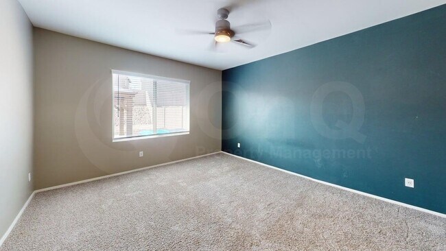Foto del edificio - 6923 W Hedge Rose Dr