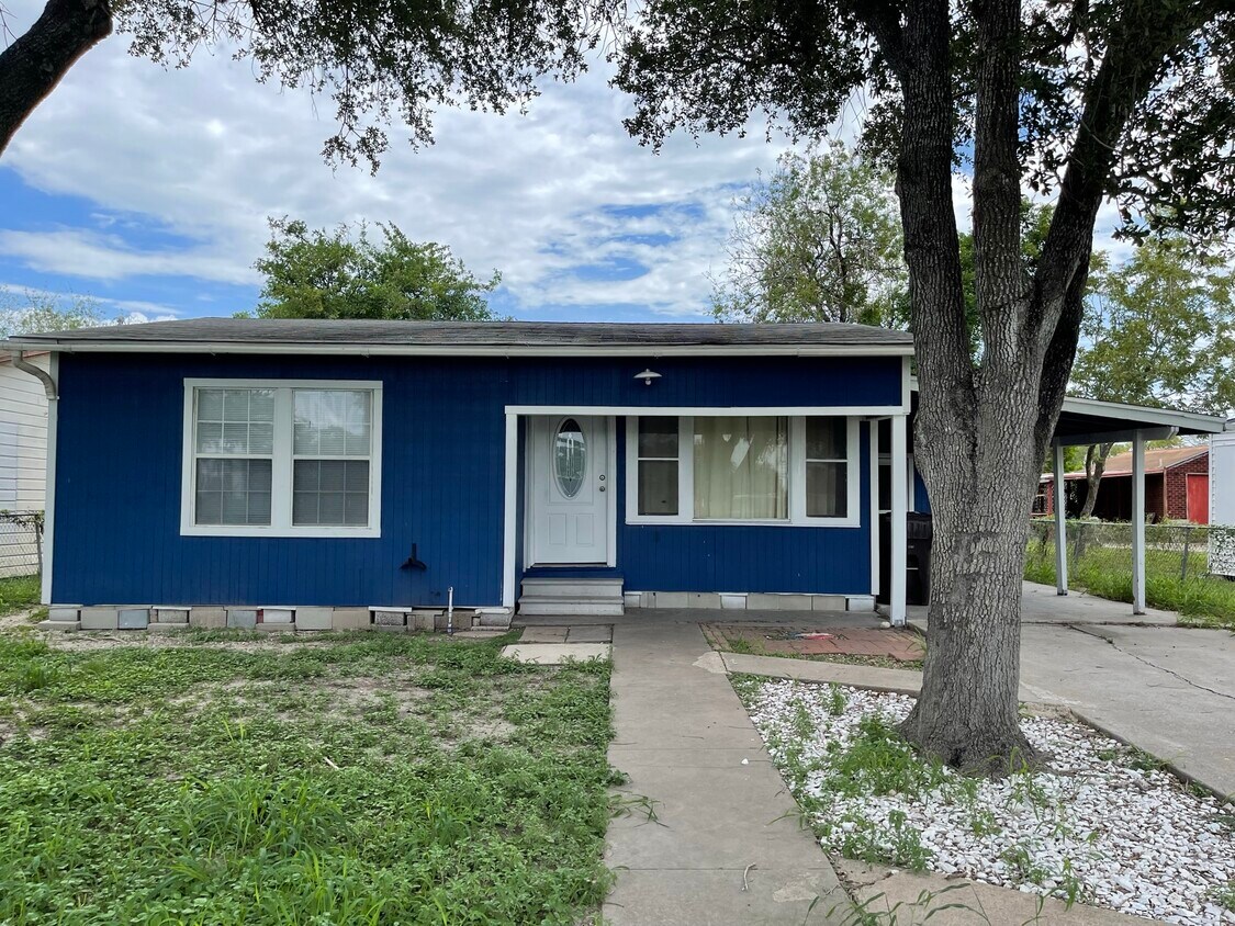 813 E Kenedy Ave, Kingsville, TX 78363 House Rental in Kingsville, TX