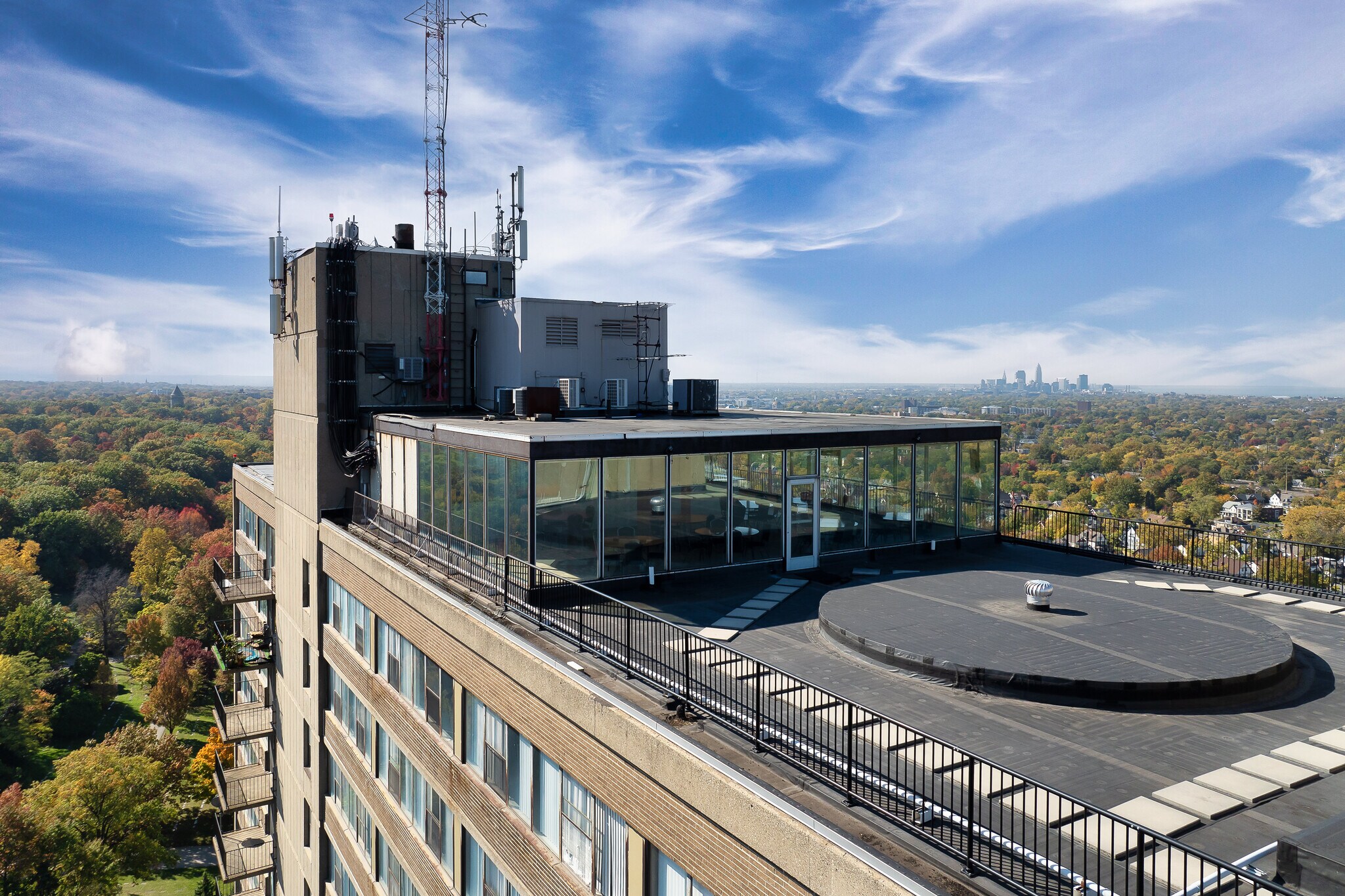 Lake Park Tower – photo 5