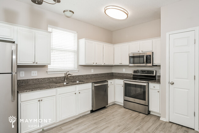 Building Photo - Charming 3-Bedroom 4-Side Brick Home