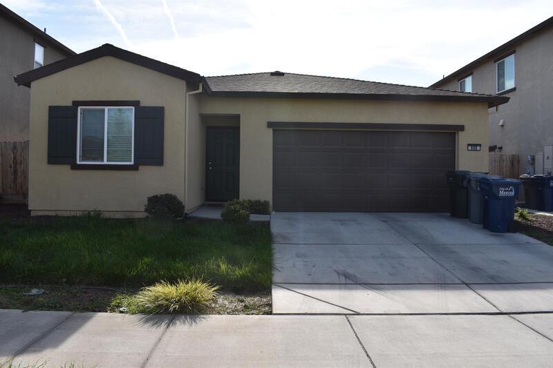 Photo - 686 Phelps Drive