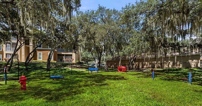 Foto del edificio - The Preserve at Lakeland Hills Apartments