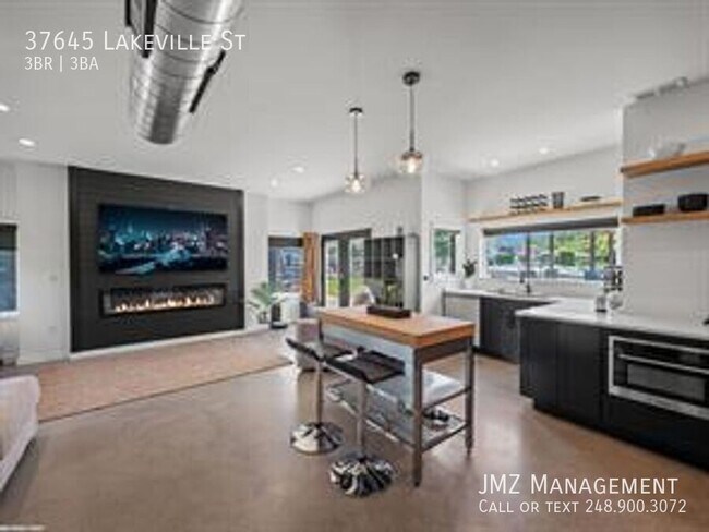 Foto del edificio - 37645 Lakeville St