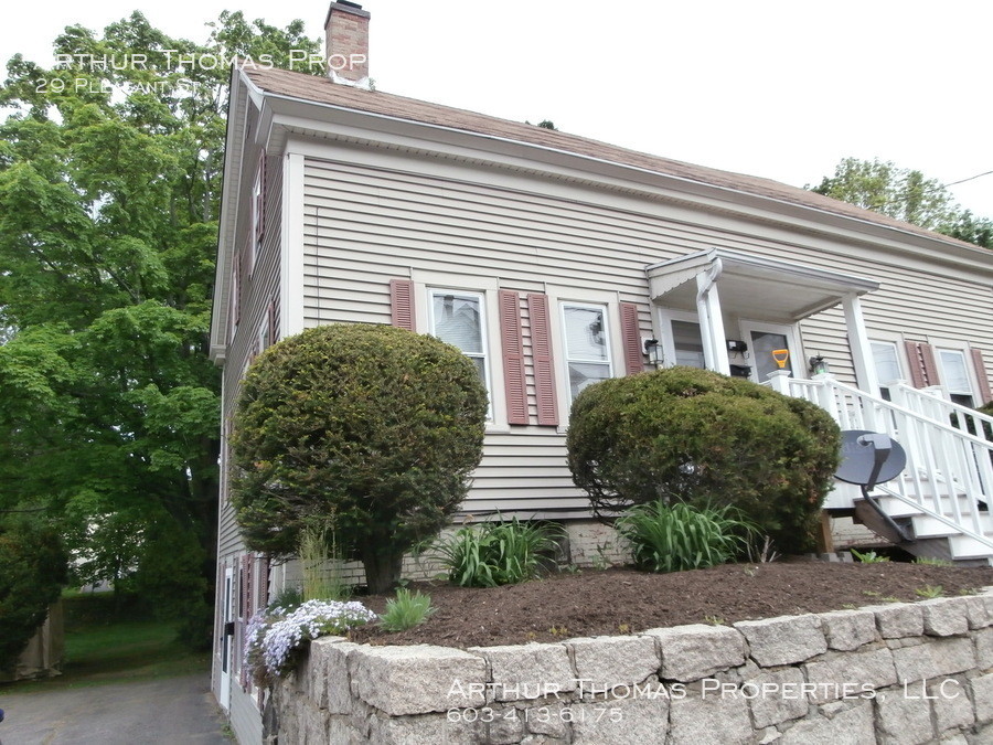 Primary Photo - Two bedroom on quiet street