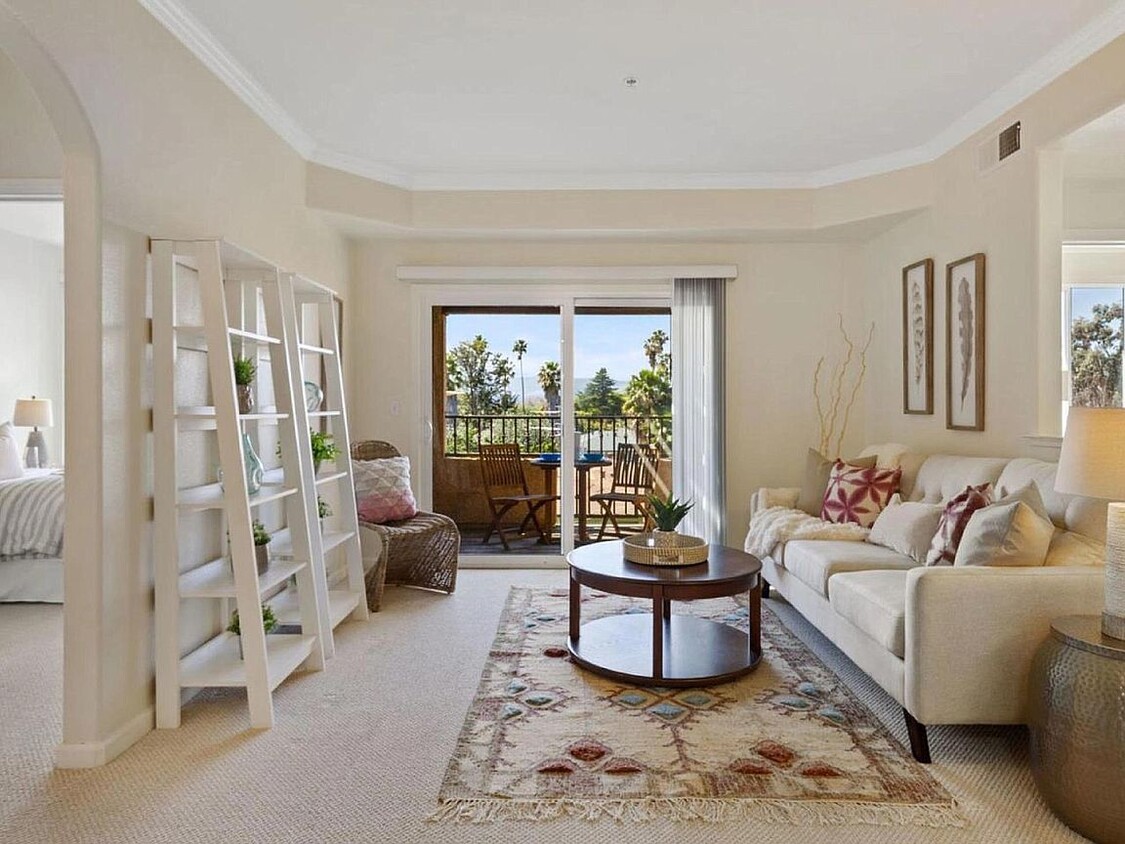 Living room - 801 S Winchester Blvd