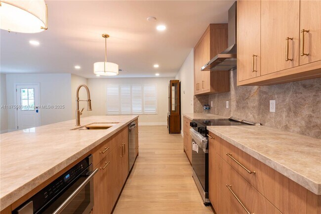 Foto del edificio - 7361 SW 115th St