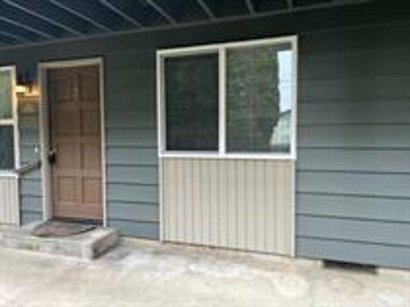 703 Broadway St Unit 4, Arlington, WA 98223 Condo for Rent in