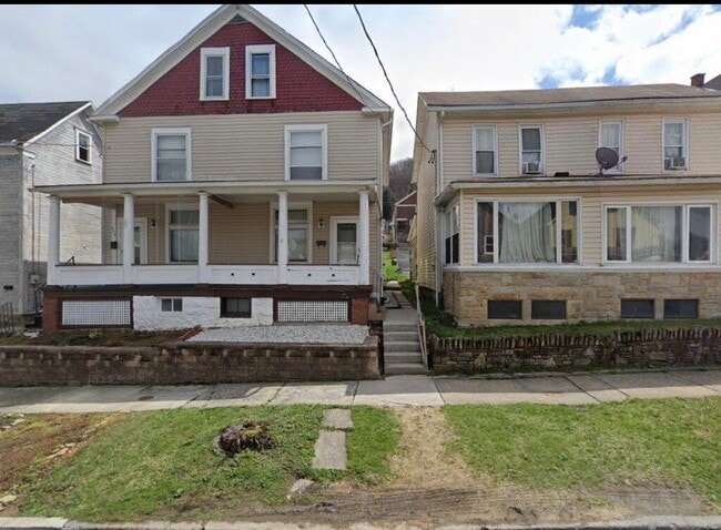 Building Photo - 650 Linden Ave