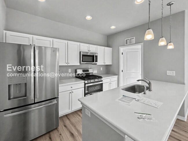 Building Photo - 4447 Samaritan Lp