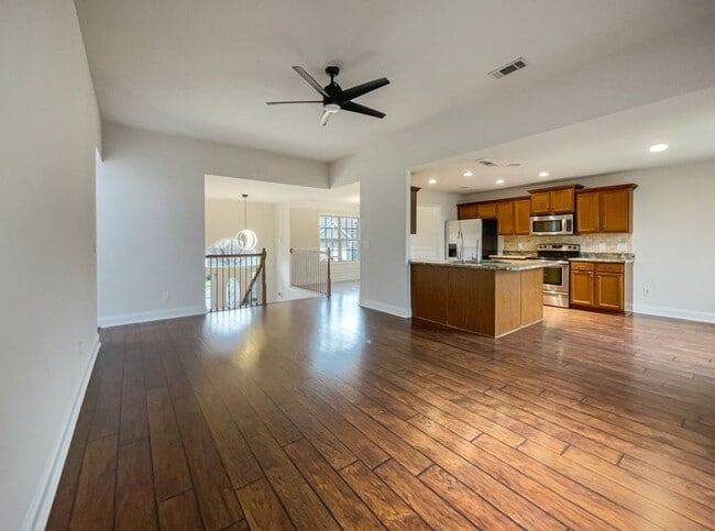 Building Photo - 1224 Meachem Dr