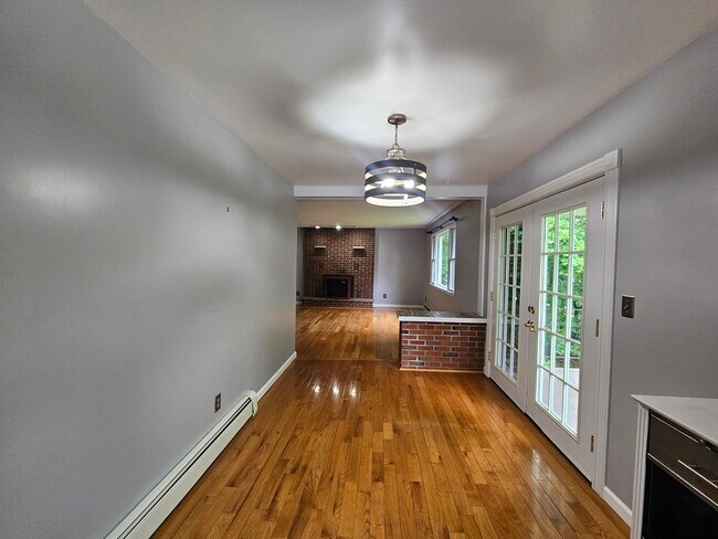Foto del edificio - 16 Barney Ct