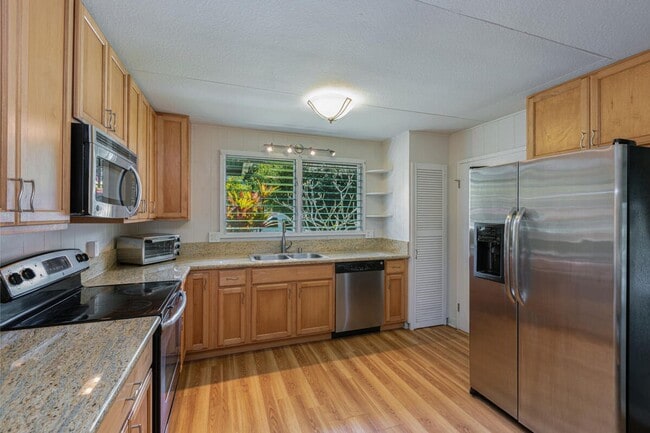 Building Photo - 5-5246-5246 Kuhio Hwy