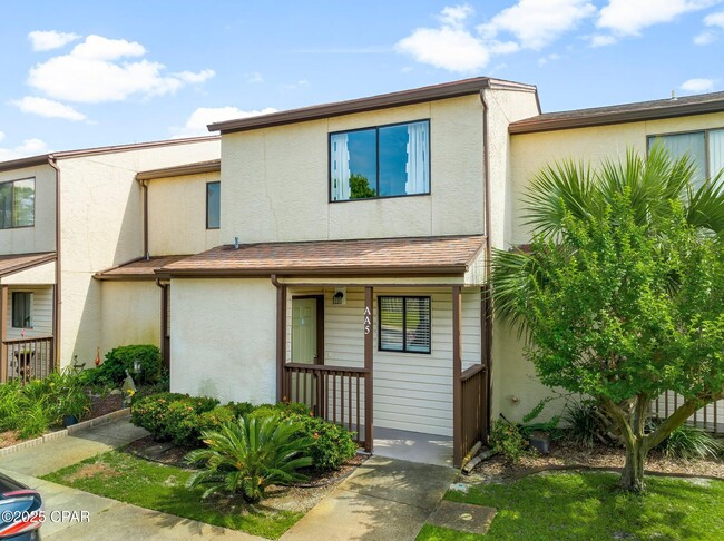Foto del edificio - 17620 Front Beach Rd